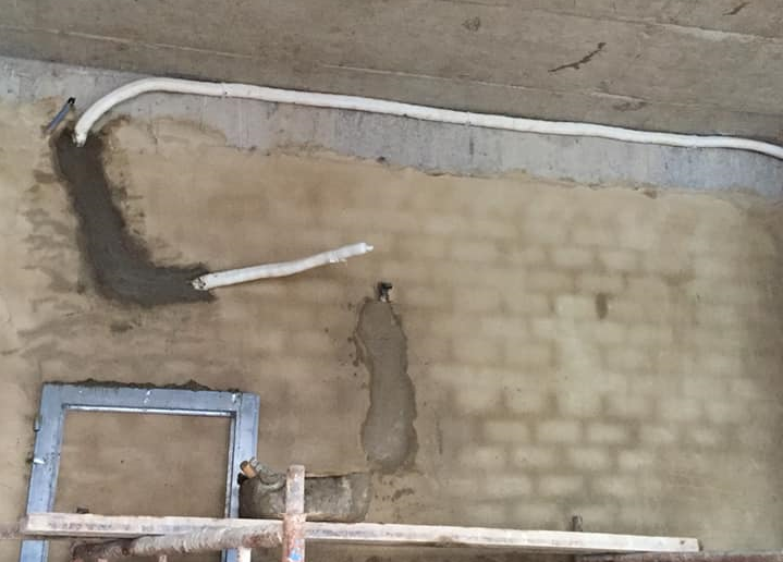Lắp âm ống đồng trong tường hoặc trên trần thạch cao, la phông dành cho máy lạnh treo tường